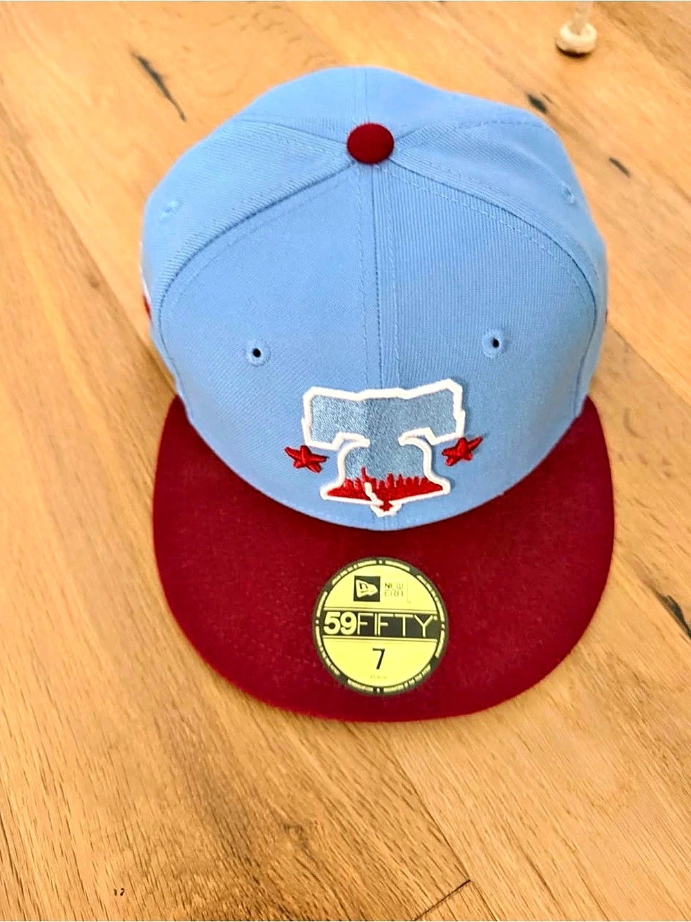 New Era 59FIFTY Philadelphia Phillies Fitted Hat Size 7 Like New